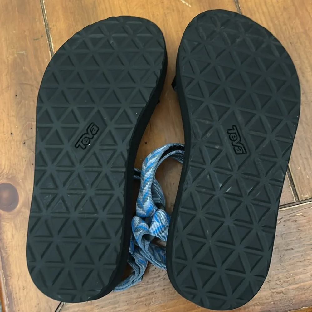 Teva Blue Patterned Strap Sandals
